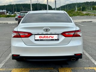 2020 Toyota Camry VIII (XV70), белый, 2850000 рублей, вид 5