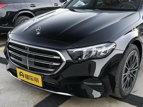 2025 Mercedes-Benz E-Класс 300 VI (W214, S214), чёрный, 9750000 рублей, вид 2