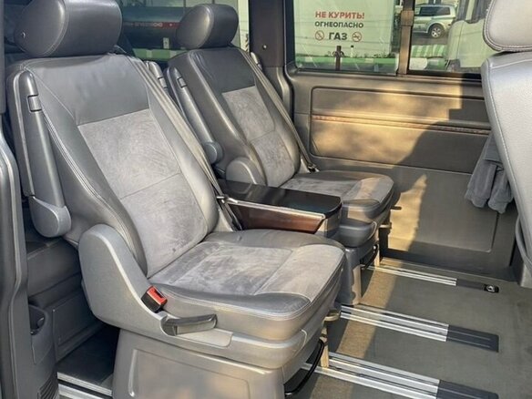 2009 Volkswagen Multivan T5, коричневый, 2200000 рублей - вид 13