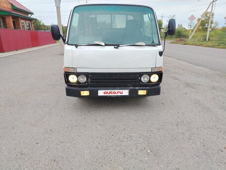 1991 Nissan Atlas, белый, 680000 рублей, вид 1