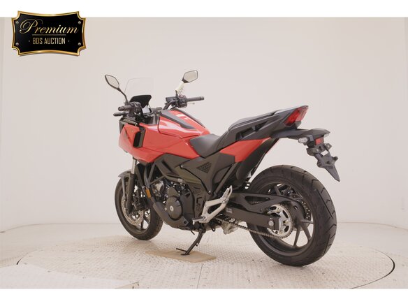 2026 Honda NC 750X, красный, 1350000 рублей - вид 4