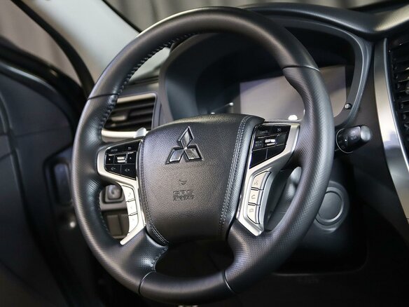2021 Mitsubishi Pajero Sport III Рестайлинг, серый, 2999000 рублей - вид 8