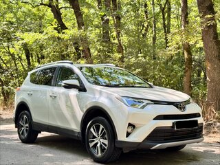 2017 Toyota RAV4 IV (XA40) Рестайлинг, белый, 2299000 рублей, вид 2