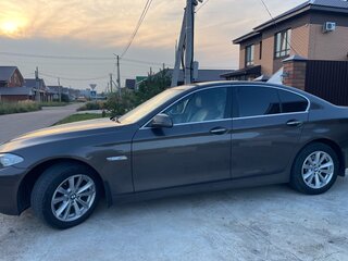 2011 BMW 5 серии 528i VI (F10/F11/F07), коричневый, 1399000 рублей, вид 5