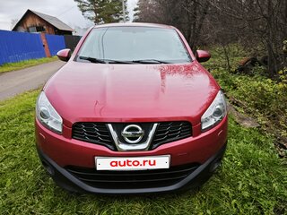 2013 Nissan Qashqai I Рестайлинг, красный, 1060000 рублей, вид 2