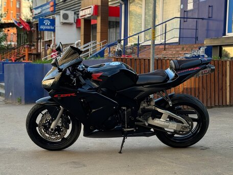 2005 Honda CBR 600RR, чёрный, 525000 рублей, вид 3
