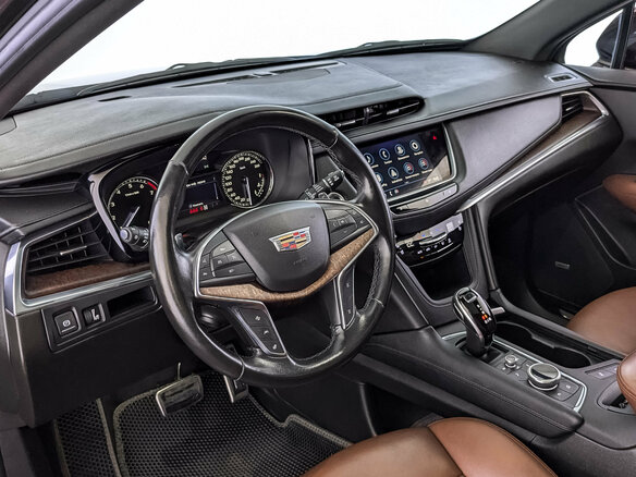2020 Cadillac XT5 I Рестайлинг, красный, 3090000 рублей - вид 14