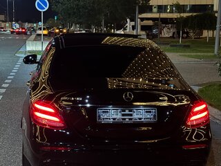 2016 Mercedes-Benz E-Класс 400 V (W213, S213, C238), чёрный, 2930000 рублей, вид 3