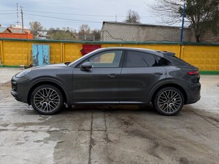 2020 Porsche Cayenne Coupé III, серый, 6800000 рублей, вид 5