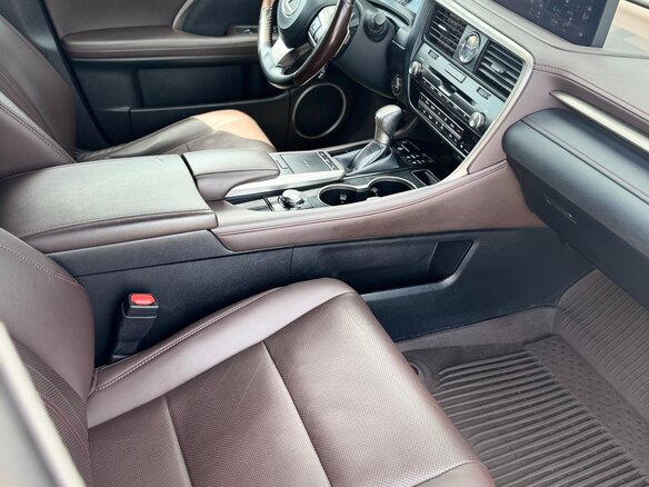 2021 Lexus RX 300 IV Рестайлинг, серый, 4550000 рублей - вид 9