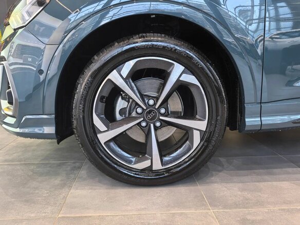 2026 Audi Q3 35 TFSI II (F3), зелёный - вид 6