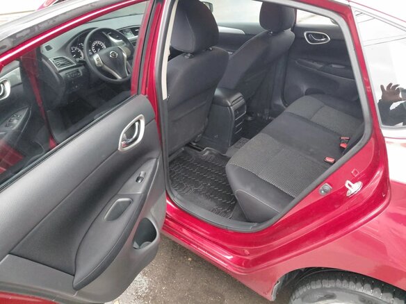 2015 Nissan Sentra VII (B17), красный, 880000 рублей - вид 9