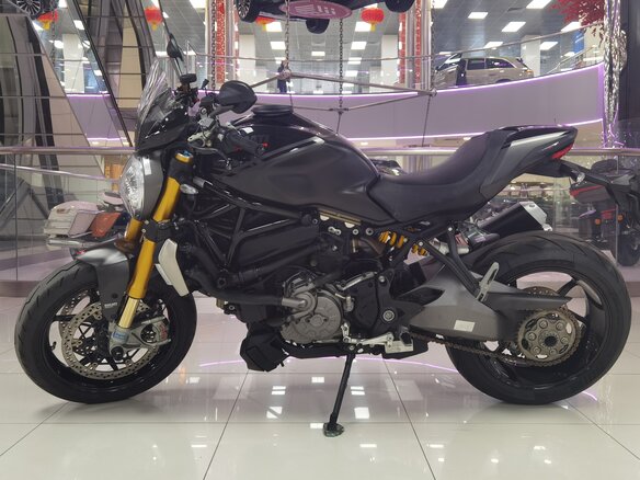 2020 Ducati Monster 1200, чёрный, 1290000 рублей - вид 7