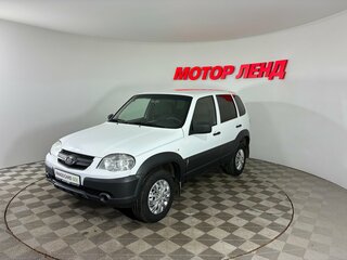 2020 Lada (ВАЗ) Niva, белый, 558000 рублей, вид 1