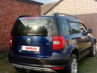 2013 Skoda Yeti I, синий, 800000 рублей, вид 4
