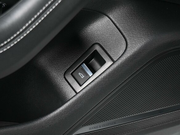 2021 Audi A7 55 TFSI II (4K), белый, 6599000 рублей - вид 25