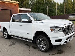 2020 Ram 1500 Crew Cab eTorque V, белый, 4800000 рублей, вид 2
