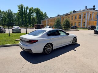 2019 BMW 5 серии 530i xDrive VII (G30/G31/G38), белый, 3830000 рублей, вид 2