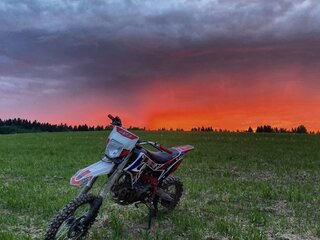2021 BSE PH 125, красный, 50000 рублей, вид 3