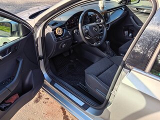 2021 Skoda Rapid II, серебристый, 1800000 рублей, вид 5