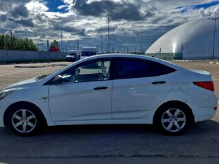 2014 Hyundai Solaris I, белый, 399999 рублей, вид 4