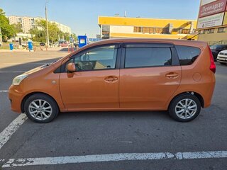 2009 Daihatsu Boon Luminas, оранжевый, 750000 рублей, вид 2