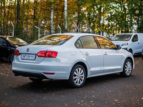 2014 Volkswagen Jetta VI, белый, 1320000 рублей, вид 2