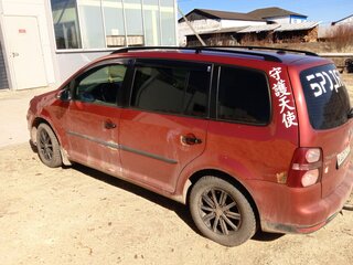2009 Volkswagen Touran I Рестайлинг, красный, 435000 рублей, вид 4