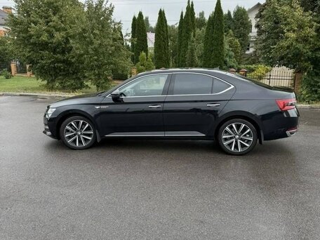 2024 Skoda Superb III Рестайлинг, чёрный, 3340000 рублей, вид 4
