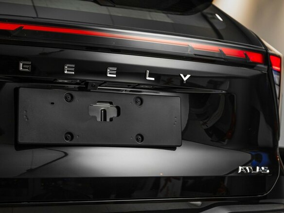 2026 Geely Atlas II, чёрный - вид 11