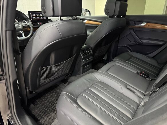 2022 Audi Q5 45 TFSI II (FY) Рестайлинг, чёрный, 3700000 рублей - вид 31
