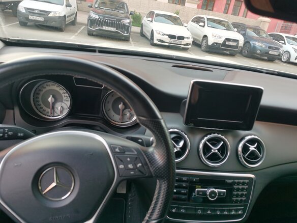 2015 Mercedes-Benz GLA 250 I (X156), белый, 2100000 рублей - вид 11