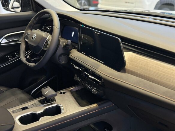 2026 Changan CS75 Pro, чёрный, 3155000 рублей - вид 12