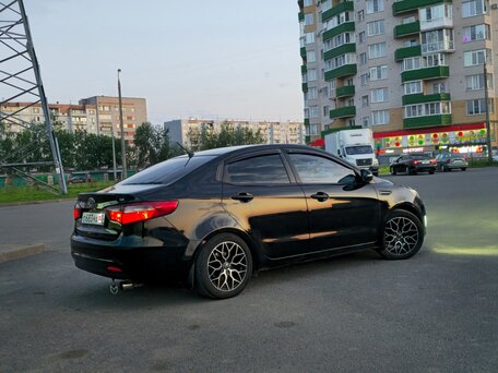 2012 Kia Rio 5-speed III, чёрный, 800000 рублей, вид 3