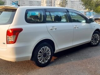 2010 Toyota Corolla Fielder X (E140, E150) Рестайлинг, белый, 937000 рублей, вид 3
