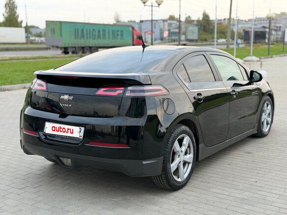 2013 Chevrolet Volt I, чёрный, 1045000 рублей - вид 6