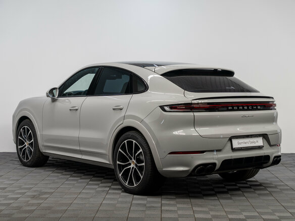 2024 Porsche Cayenne Coupé III Рестайлинг, серый, 17990000 рублей - вид 6
