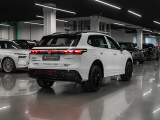 2026 Volkswagen Tiguan L Pro III (China Market), белый, 5000000 рублей, вид 5