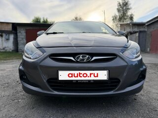 2013 Hyundai Solaris I, серый, 700000 рублей, вид 1