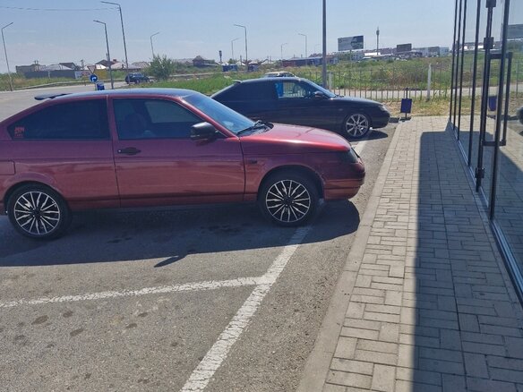 2008 Lada (ВАЗ) 2112, красный, 320000 рублей - вид 3
