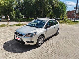 2008 Ford Focus II Рестайлинг, серебристый, 280000 рублей, вид 1
