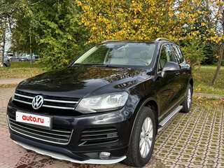 2014 Volkswagen Touareg II, чёрный, 3640000 рублей, вид 3