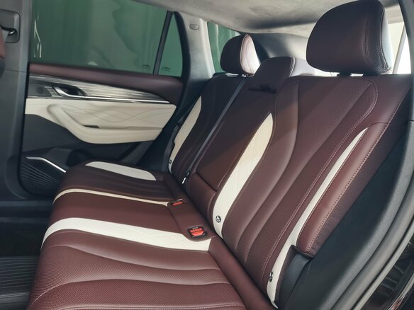 2023 Geely Monjaro (Xingyue L) I, чёрный, 3450000 рублей - вид 17