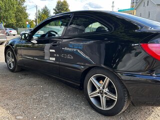 2001 Mercedes-Benz C-Класс 200 II (W203), чёрный, 600000 рублей, вид 3
