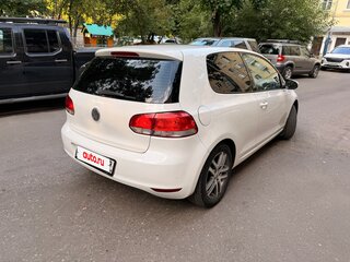 2012 Volkswagen Golf 6-speed VI, белый, 550000 рублей, вид 5