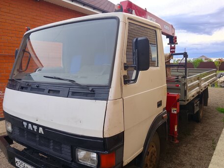 2005 TATA 613, белый, 2150000 рублей, вид 1