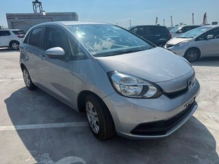 2024 Honda Fit IV Рестайлинг, серебристый, 1329999 рублей, вид 4