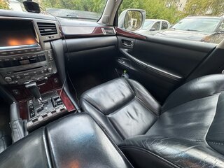 2011 Lexus LX 570 III, серебристый, 3600000 рублей, вид 5