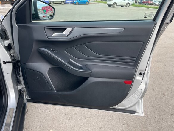 2020 Ford Focus Active IV, серебристый, 1390000 рублей - вид 19