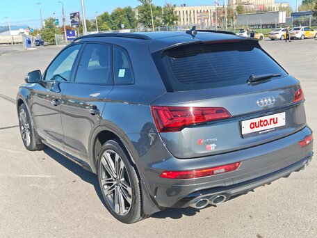 2021 Audi SQ5 II (FY) Рестайлинг, серый, 5600000 рублей, вид 4